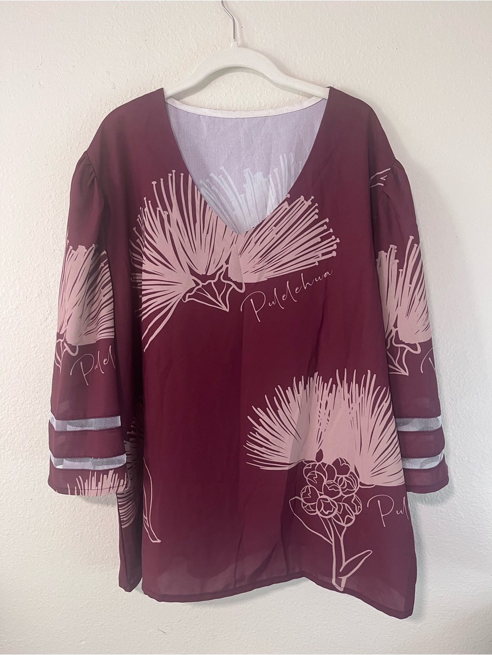 Women's V-Neck Pulelehua Hawaiian Print Tunic Top